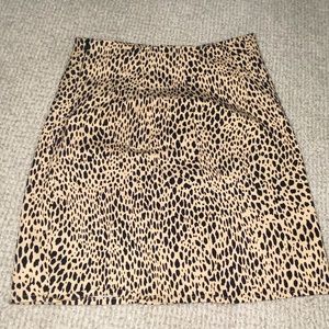 adorable cheetah brandy melville skirt!